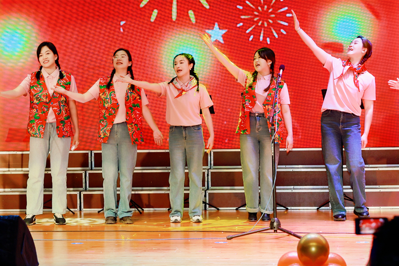 7-《同心筑梦，唱响青春》.jpg